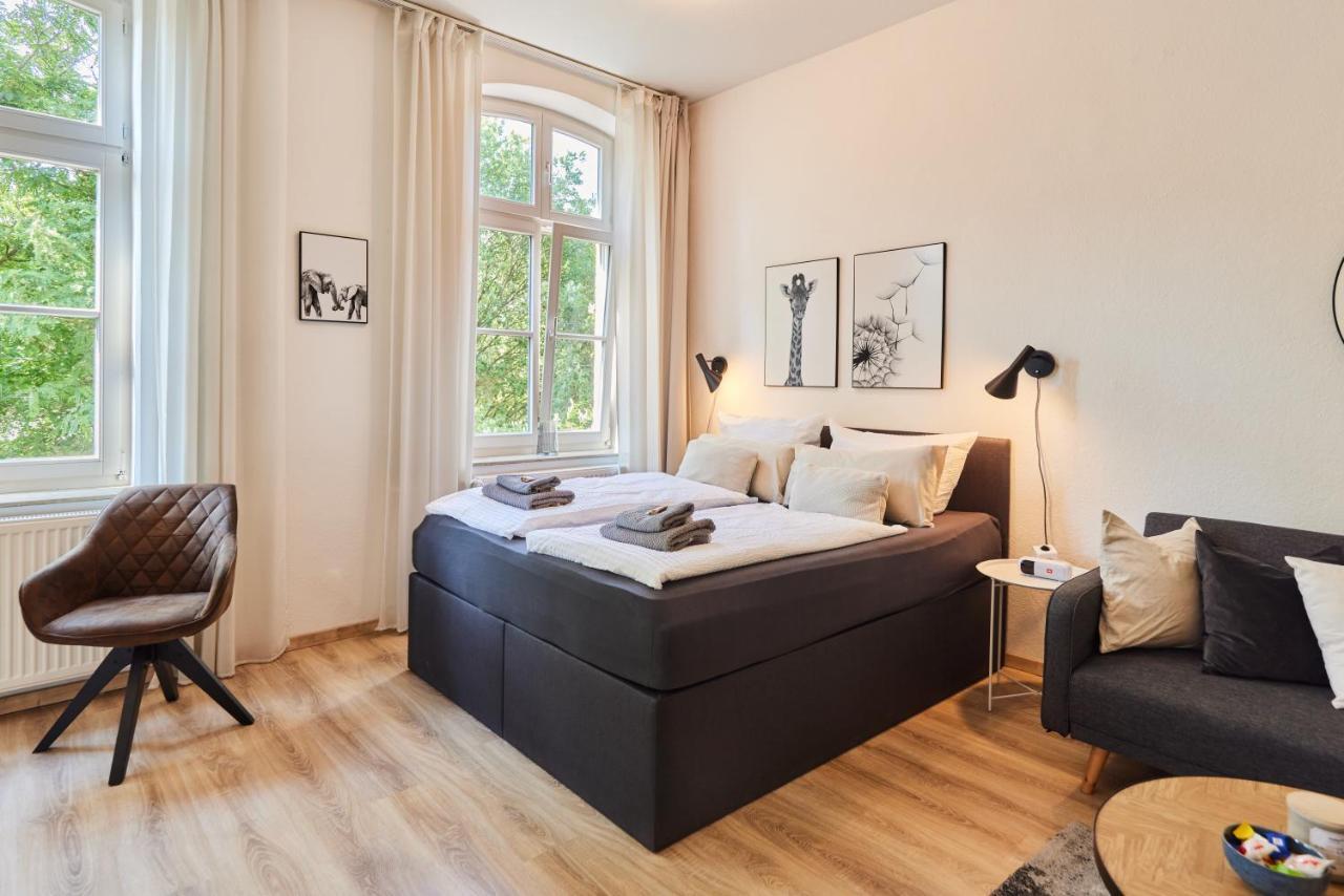 DELUXE APARTMENT 3 - zentral, Parkplatz, NETFLIX Bad Oeynhausen Exterior foto